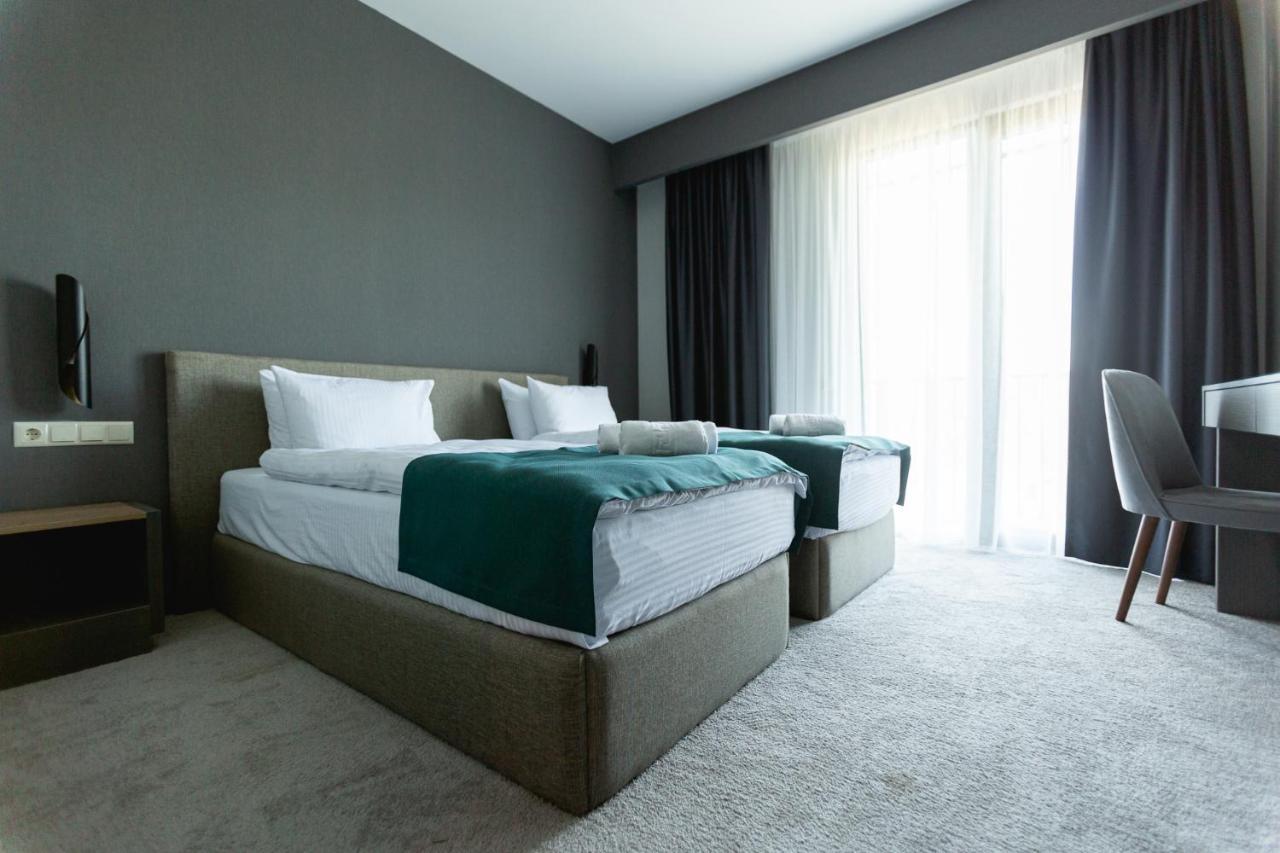 West Inn Georgia 쿠타이시 외부 사진
