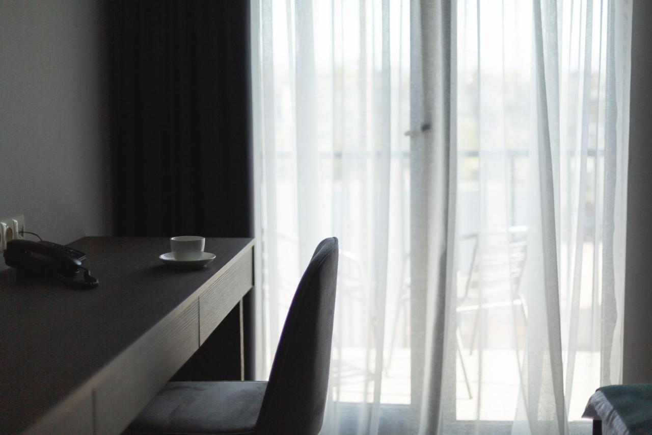 West Inn Georgia 쿠타이시 외부 사진