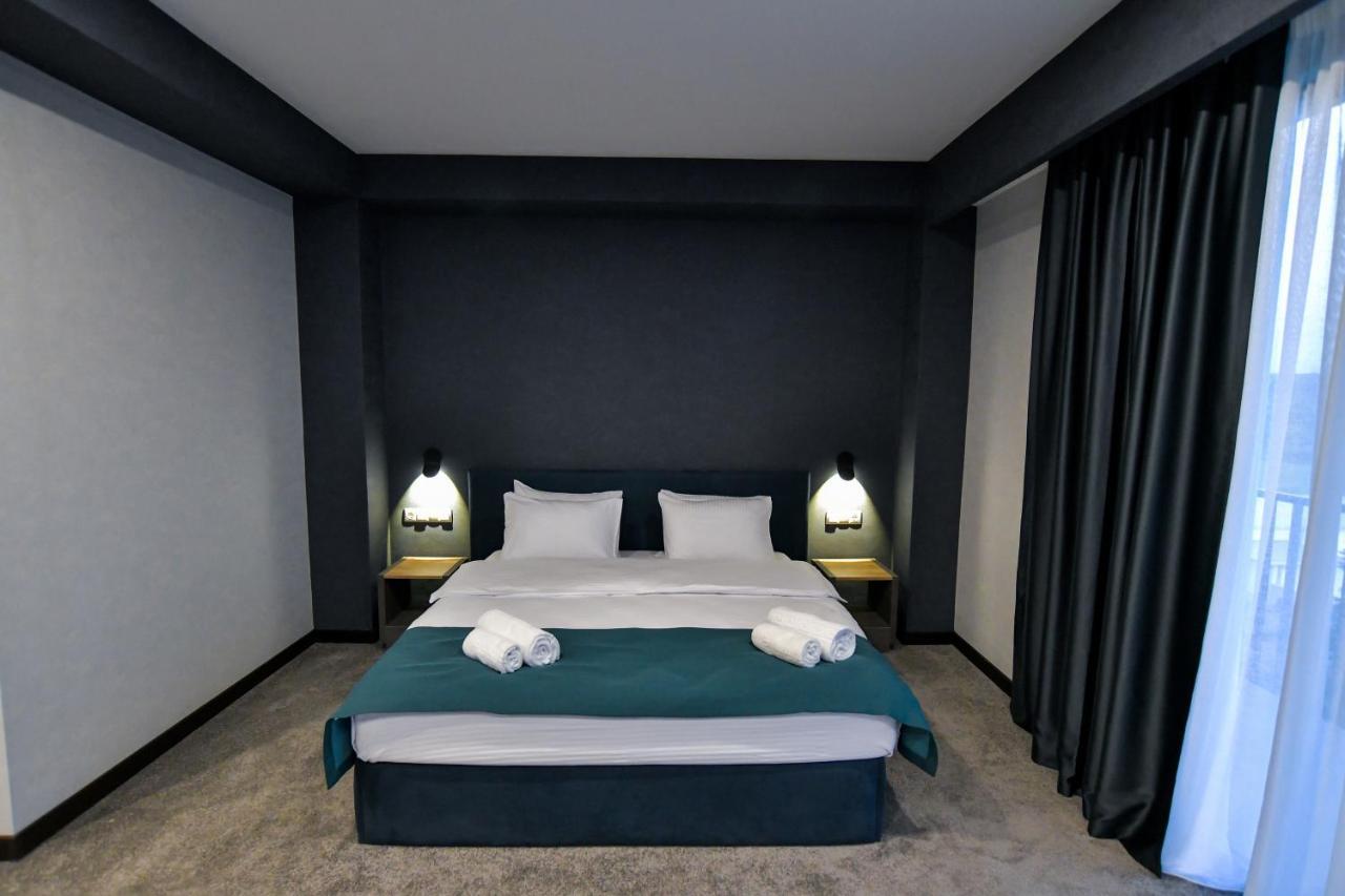 West Inn Georgia 쿠타이시 외부 사진