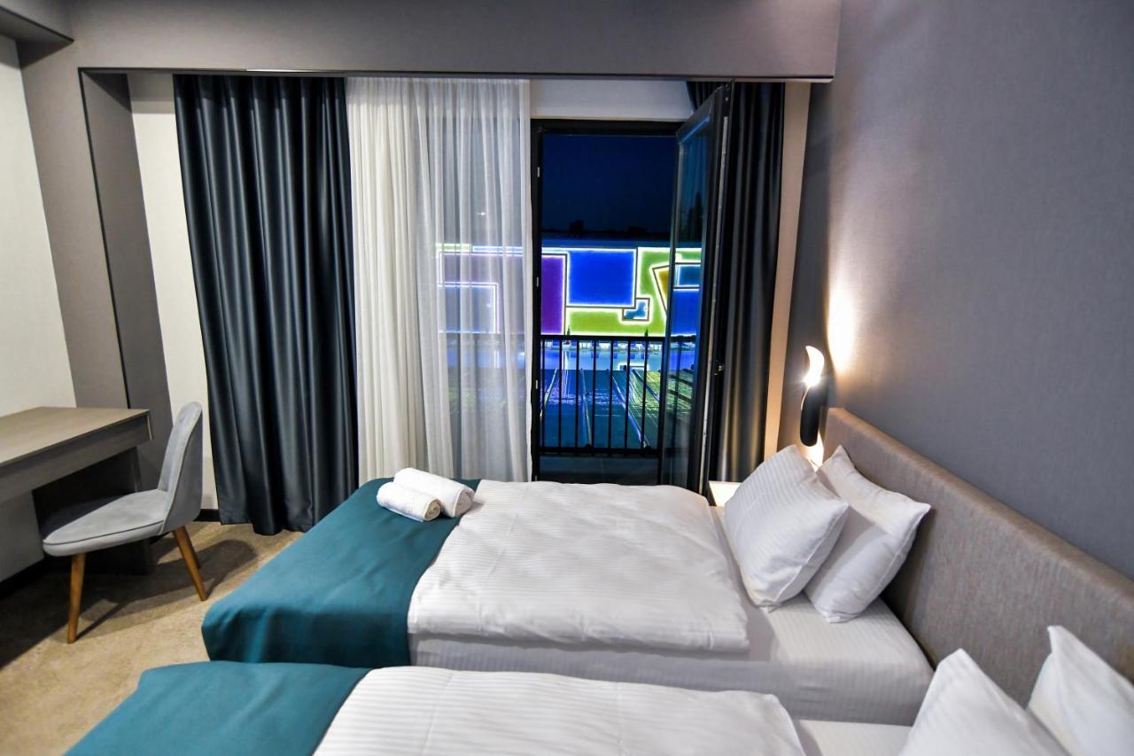 West Inn Georgia 쿠타이시 외부 사진