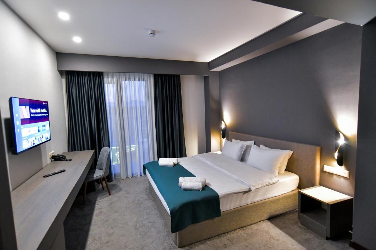 West Inn Georgia 쿠타이시 외부 사진