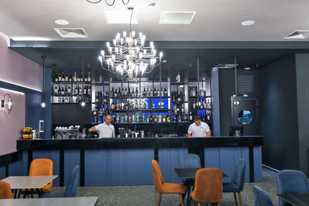 West Inn Georgia 쿠타이시 외부 사진