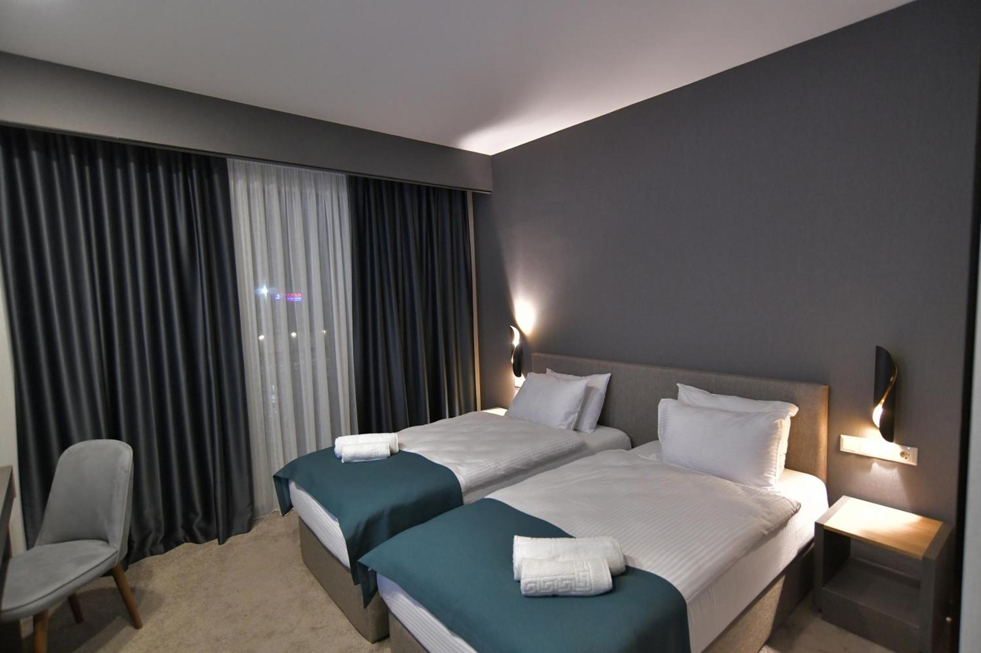 West Inn Georgia 쿠타이시 외부 사진