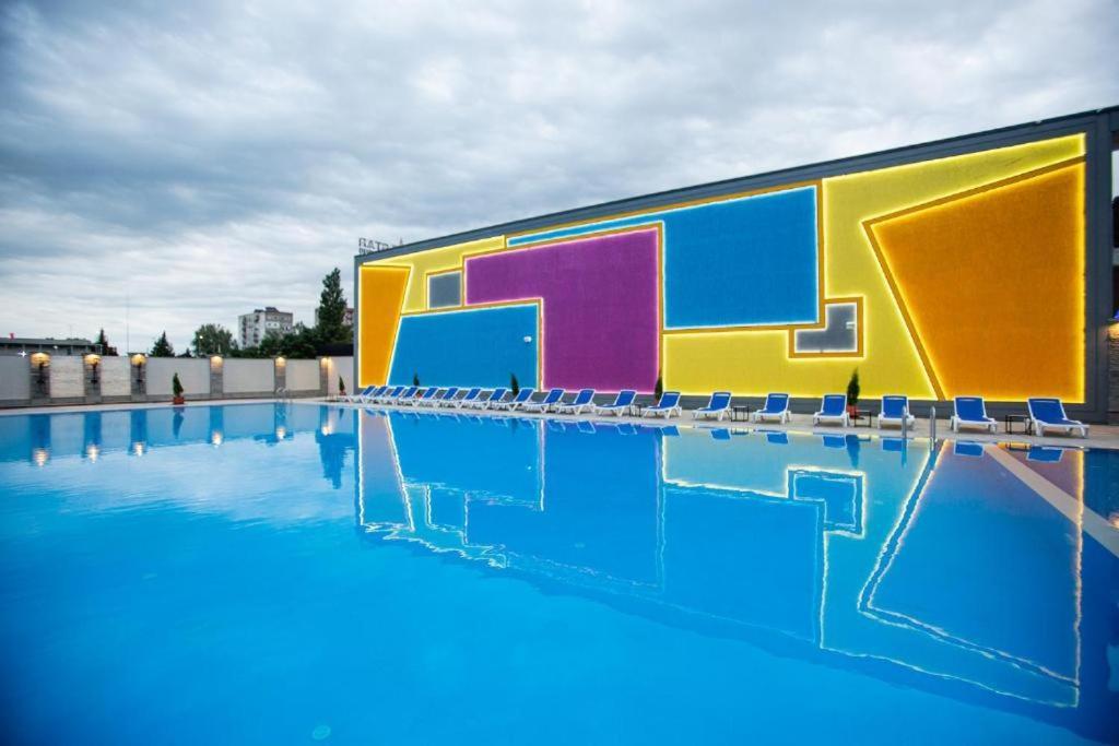 West Inn Georgia 쿠타이시 외부 사진